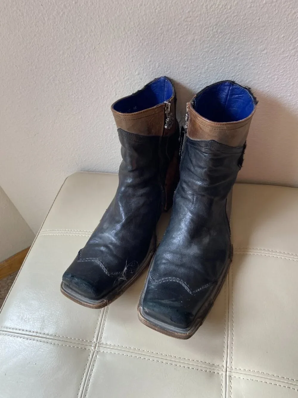 Mark Nason unique pair